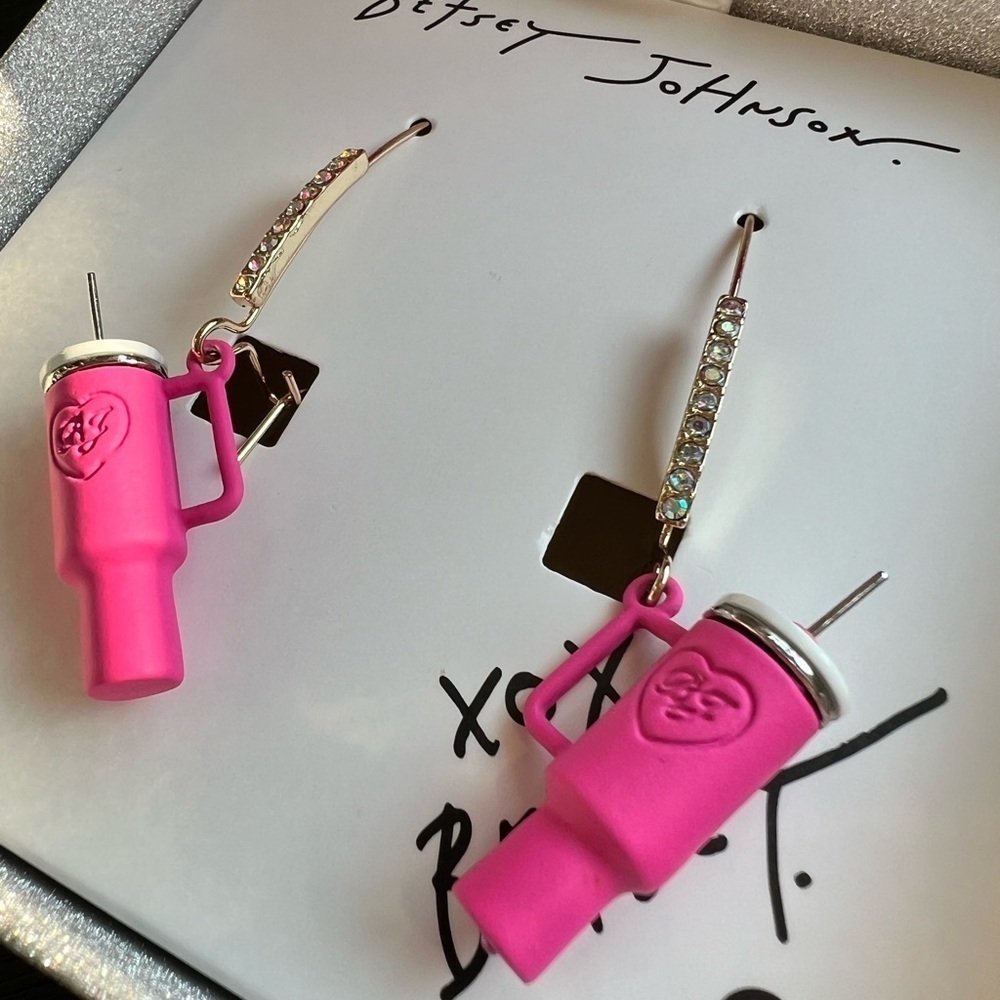 NWT Betsey Johnson Stanley Tumbler Inspired Pink Drop Earrings w/Cubic Zirconia - Picture 2 of 5